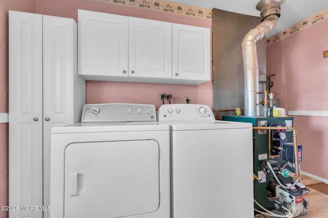 1228 Spray Avenue, Beachwood, NJ 08722