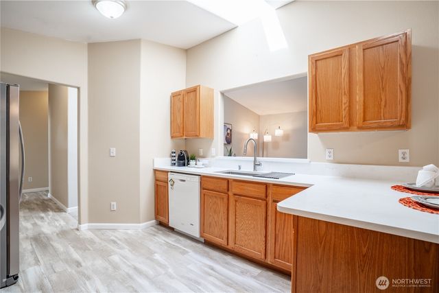 37 3rd Avenue N, Algona, WA 98001