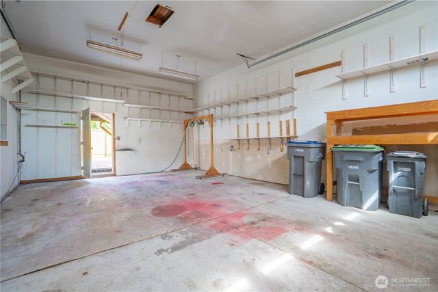 37 3rd Avenue N, Algona, WA 98001