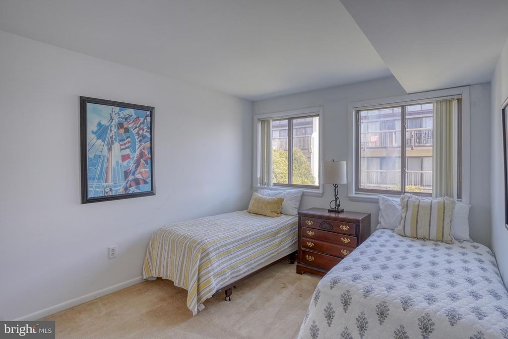 Image 16 of property listing at 13908 N OCEAN ROAD #8C, Ocean City, MD 21842
