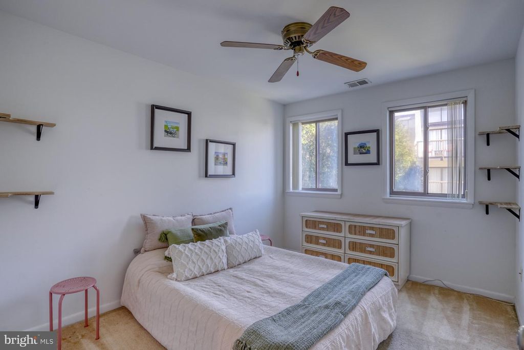 Image 17 of property listing at 13908 N OCEAN ROAD #8C, Ocean City, MD 21842