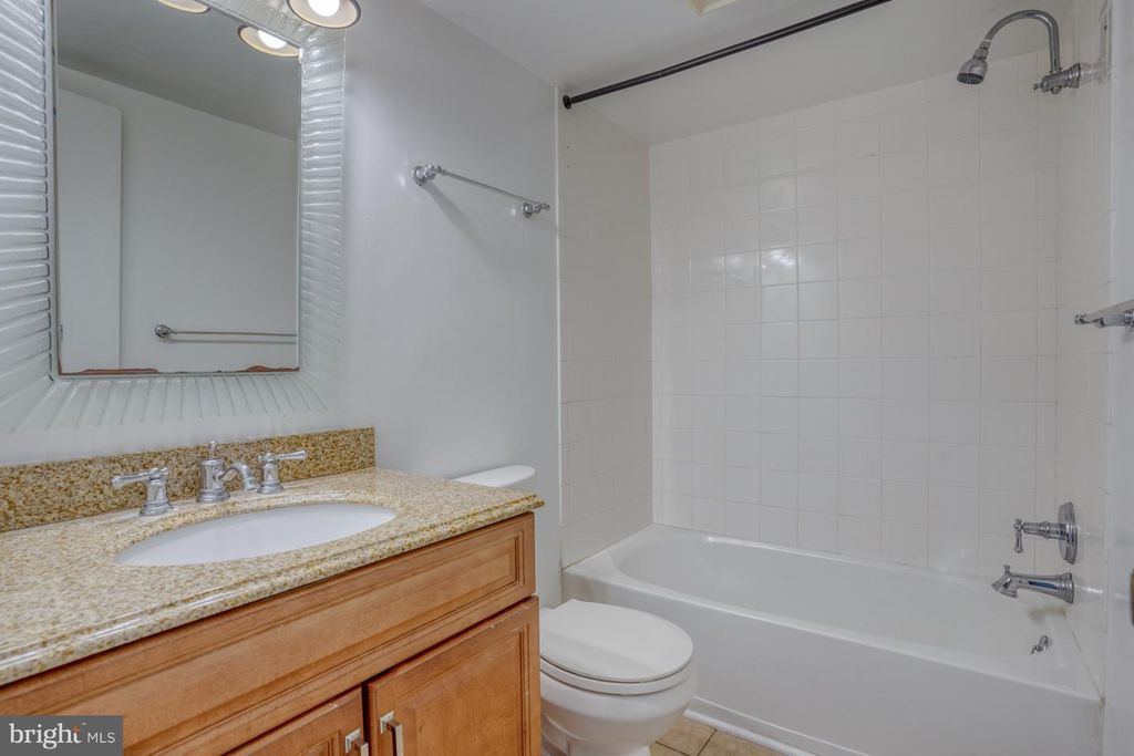 Image 23 of property listing at 13908 N OCEAN ROAD #8C, Ocean City, MD 21842
