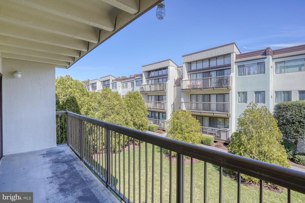 Image 26 of property listing at 13908 N OCEAN ROAD #8C, Ocean City, MD 21842