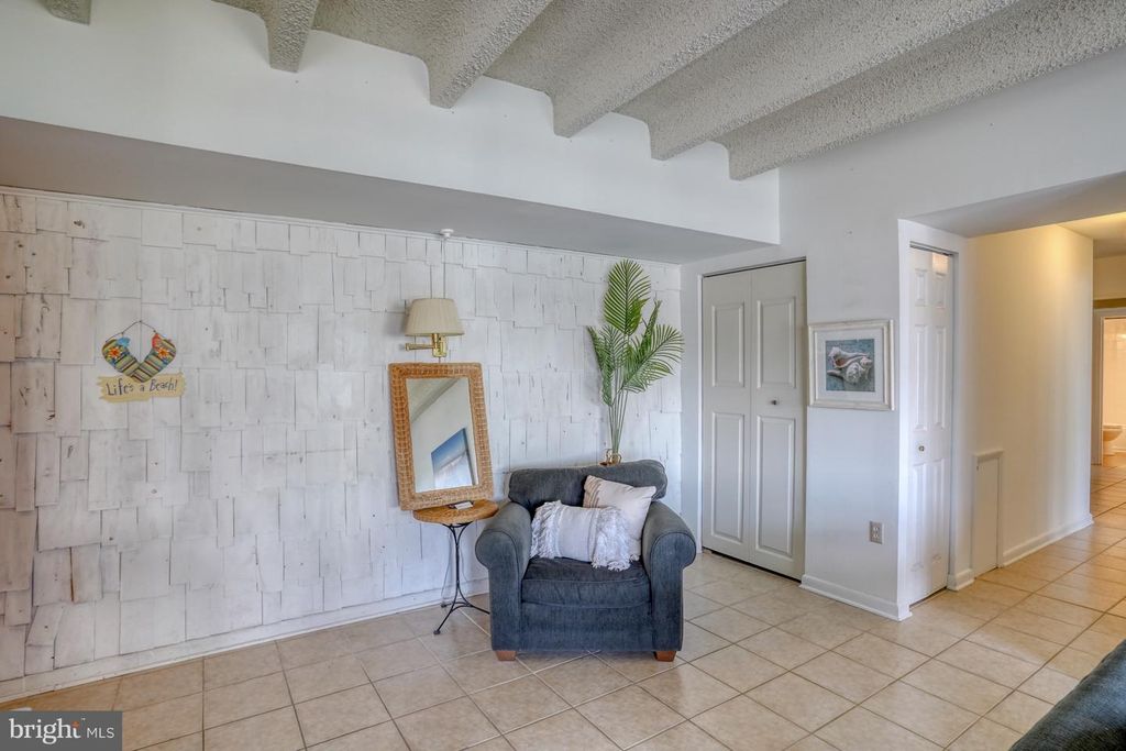 Image 10 of property listing at 13908 N OCEAN ROAD #8C, Ocean City, MD 21842