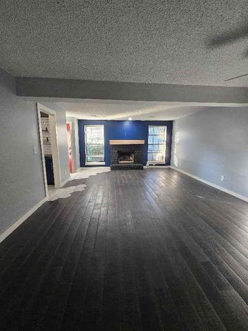 12706 W 110th Terrace, Overland Park, KS 66210