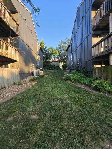 12706 W 110th Terrace, Overland Park, KS 66210