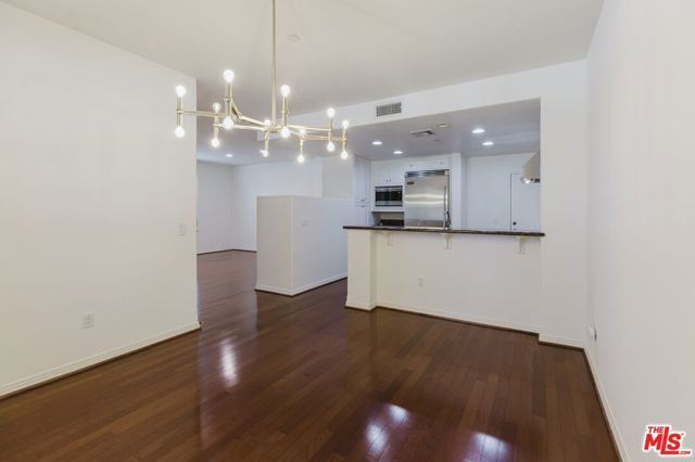 453 N Altadena Drive 8, Pasadena, CA 91107