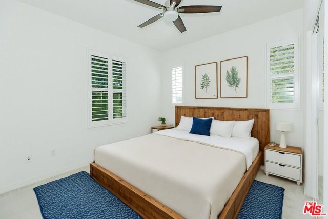 453 N Altadena Drive 8, Pasadena, CA 91107