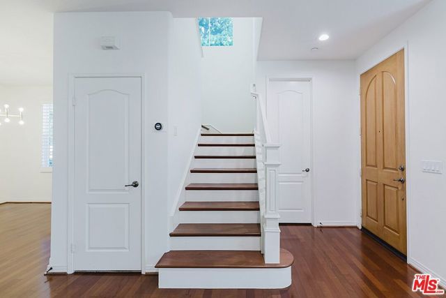 453 N Altadena Drive 8, Pasadena, CA 91107