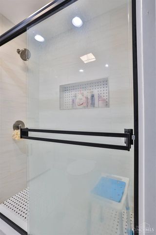 8698 Cox Road, West Chester, OH 45069