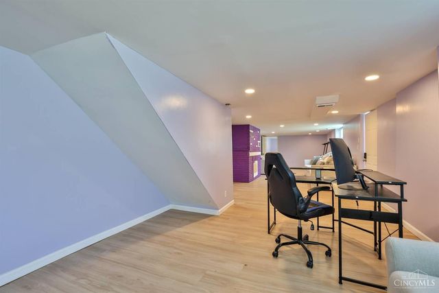 8698 Cox Road, West Chester, OH 45069