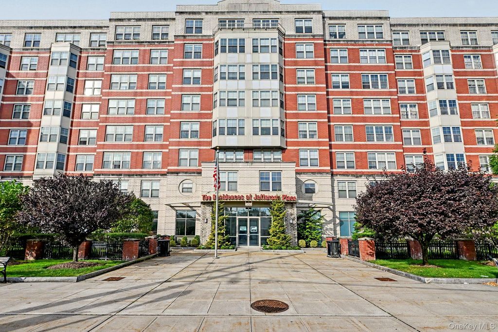 300 Mamaroneck Avenue 303, White Plains, NY 10605 — exterior