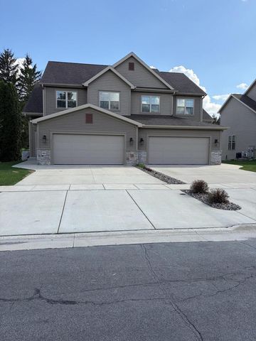 3001 Graydon AVENUE, East Troy, WI 53120