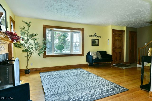 1550 Genesee Avenue NE, Warren, OH 44483