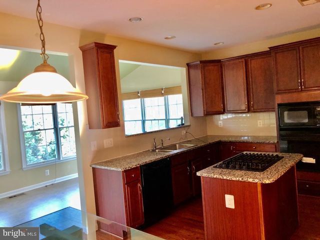 20084 BOXWOOD PL, Ashburn, VA 20147