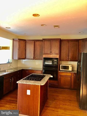 20084 BOXWOOD PL, Ashburn, VA 20147
