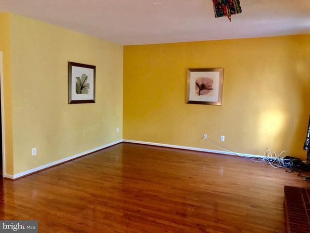 20084 BOXWOOD PL, Ashburn, VA 20147