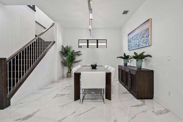 13689 ARTISAN Circle, Palm Beach Gardens, FL 33418
