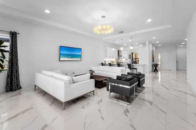 13689 ARTISAN Circle, Palm Beach Gardens, FL 33418