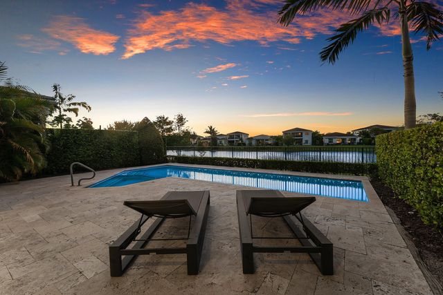 13689 ARTISAN Circle, Palm Beach Gardens, FL 33418