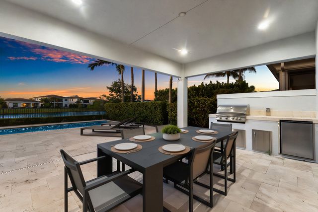 13689 ARTISAN Circle, Palm Beach Gardens, FL 33418