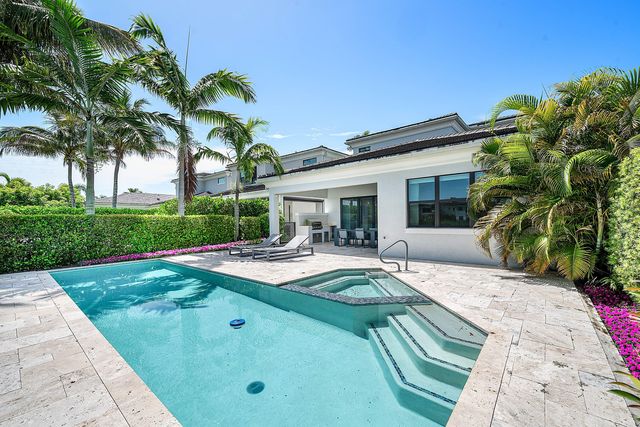 13689 ARTISAN Circle, Palm Beach Gardens, FL 33418