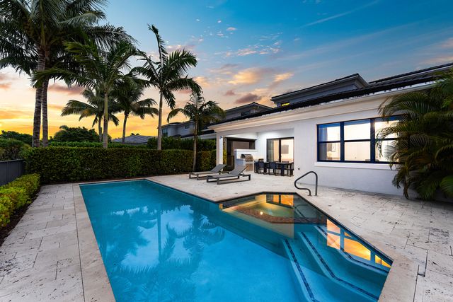 13689 ARTISAN Circle, Palm Beach Gardens, FL 33418