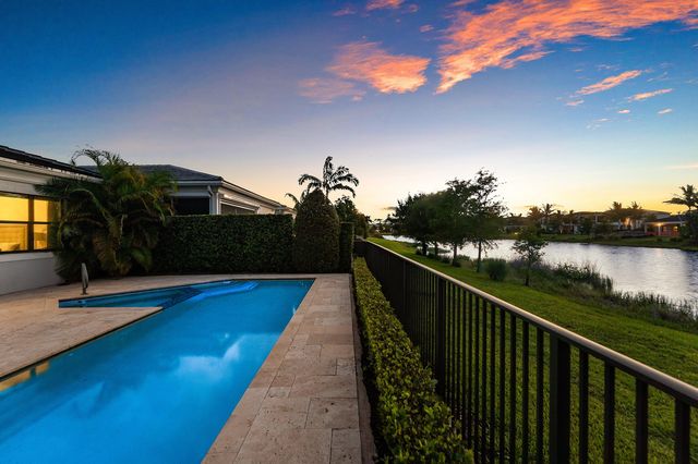 13689 ARTISAN Circle, Palm Beach Gardens, FL 33418