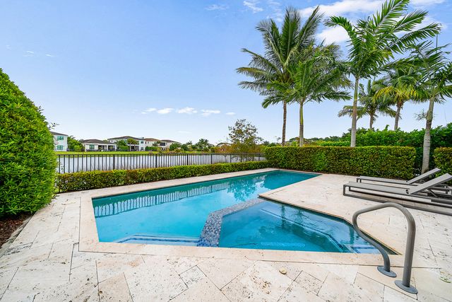 13689 ARTISAN Circle, Palm Beach Gardens, FL 33418