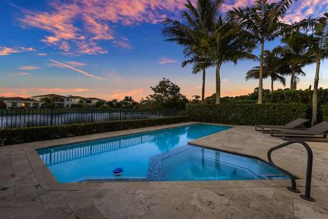 13689 ARTISAN Circle, Palm Beach Gardens, FL 33418