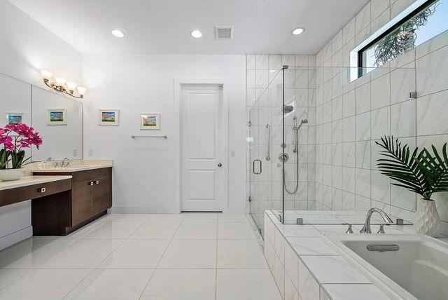 13689 ARTISAN Circle, Palm Beach Gardens, FL 33418