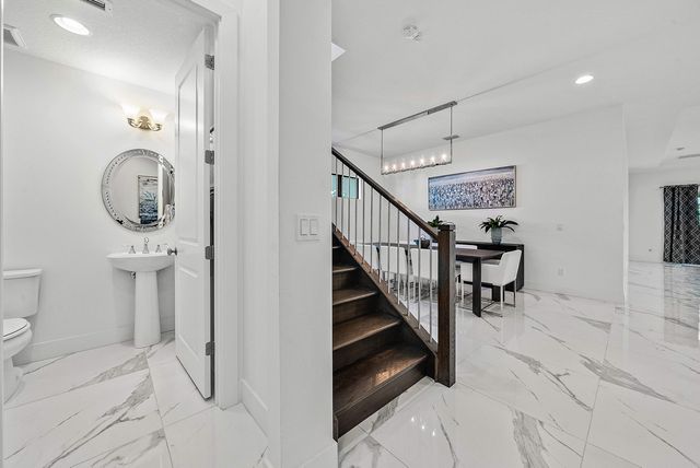 13689 ARTISAN Circle, Palm Beach Gardens, FL 33418