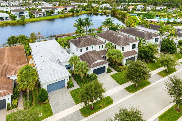 13689 ARTISAN Circle, Palm Beach Gardens, FL 33418