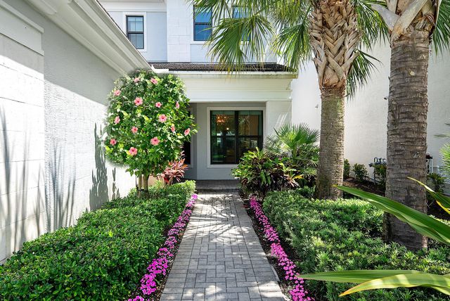 13689 ARTISAN Circle, Palm Beach Gardens, FL 33418