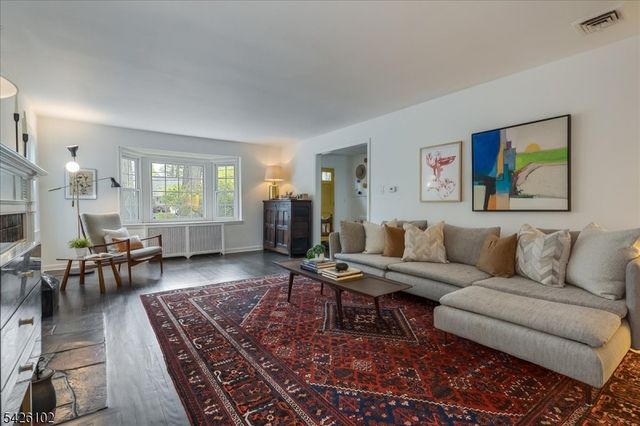8 Lessing Rd, West Orange Twp., NJ 07052