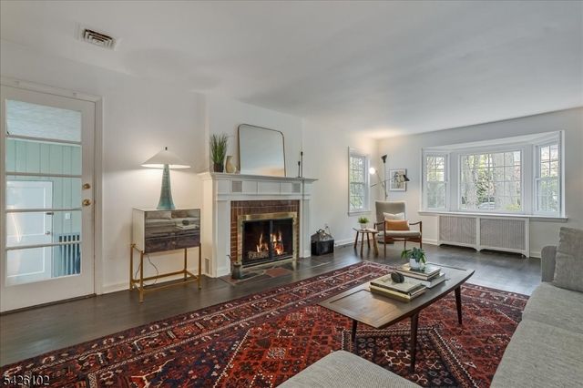 8 Lessing Rd, West Orange Twp., NJ 07052