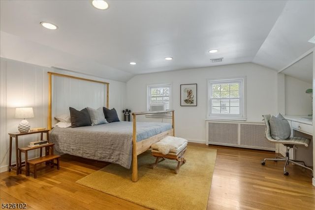 8 Lessing Rd, West Orange Twp., NJ 07052