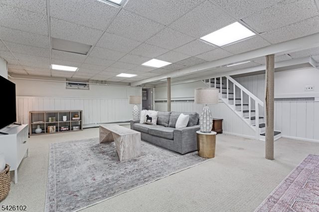8 Lessing Rd, West Orange Twp., NJ 07052