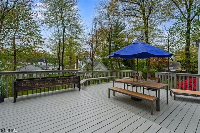 8 Lessing Rd, West Orange Twp., NJ 07052
