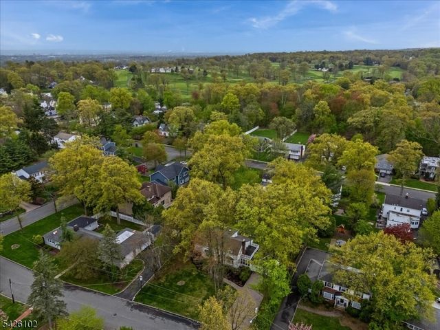 8 Lessing Rd, West Orange Twp., NJ 07052