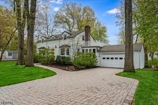 8 Lessing Rd, West Orange Twp., NJ 07052
