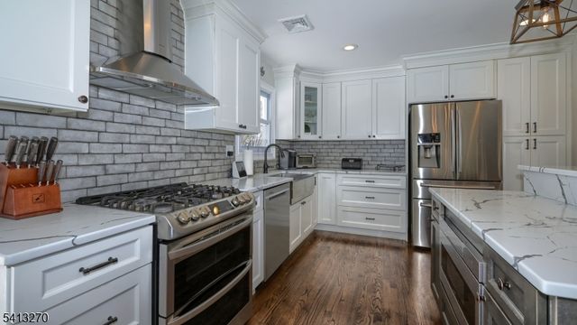 30 Corvair Pl, Wayne Twp., NJ 07470