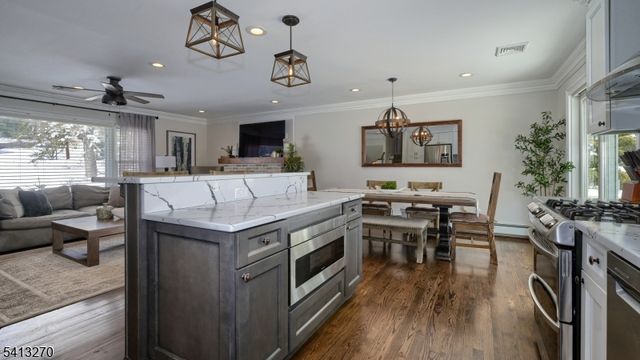 30 Corvair Pl, Wayne Twp., NJ 07470