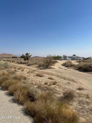 Frontage Road, Mojave, CA 93501