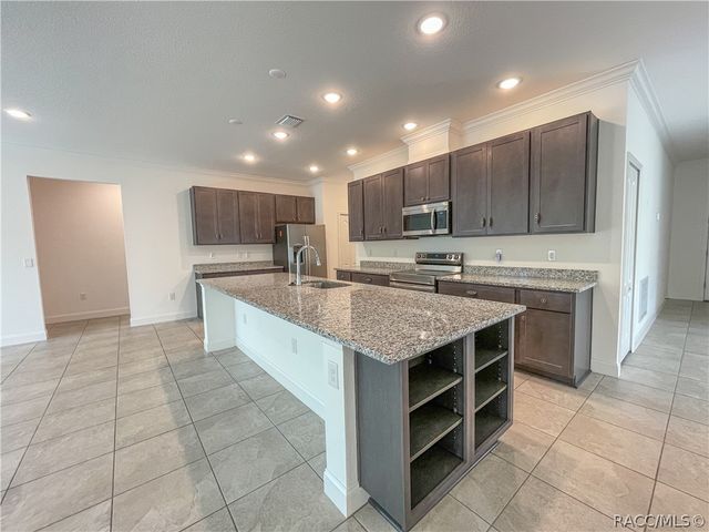 2 Chrysanthemum Court, Homosassa, FL 34446