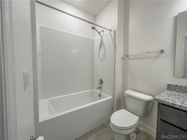 2 Chrysanthemum Court, Homosassa, FL 34446