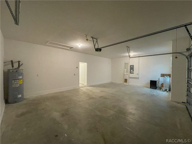 2 Chrysanthemum Court, Homosassa, FL 34446