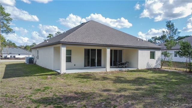 2 Chrysanthemum Court, Homosassa, FL 34446