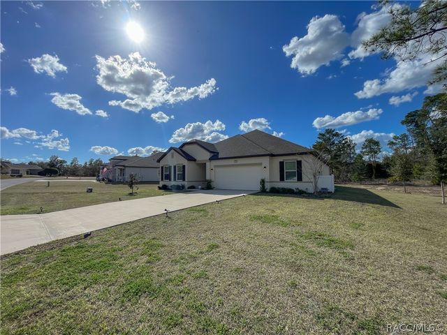 2 Chrysanthemum Court, Homosassa, FL 34446