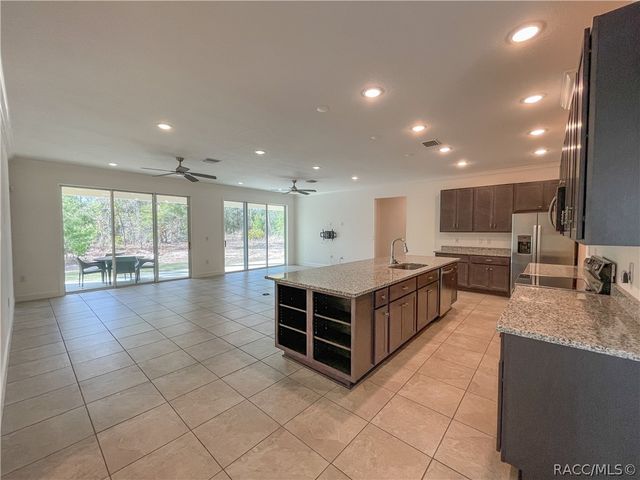 2 Chrysanthemum Court, Homosassa, FL 34446